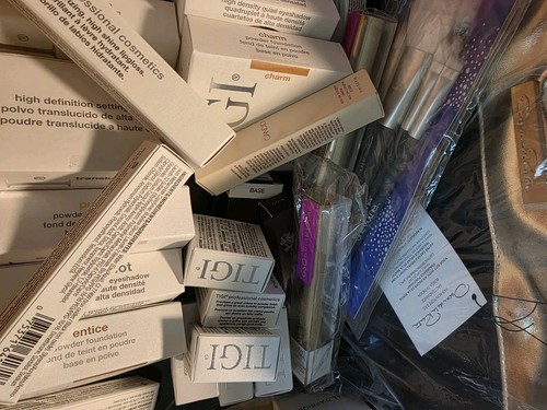 1000 retail value - retail, lot