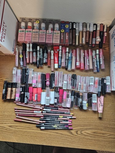 100 lipstick lip gloss - lipstick,