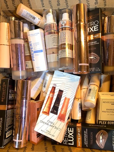 Revolution makeup lot over - lot,