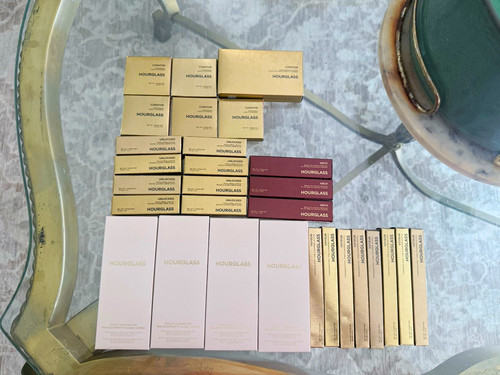 Hourglass makeup mixed - makeup,