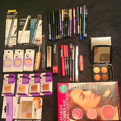 Assorted full size makeup - assorted, lot