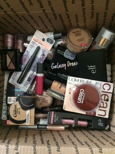 Wholesale lot makeup - of, 50